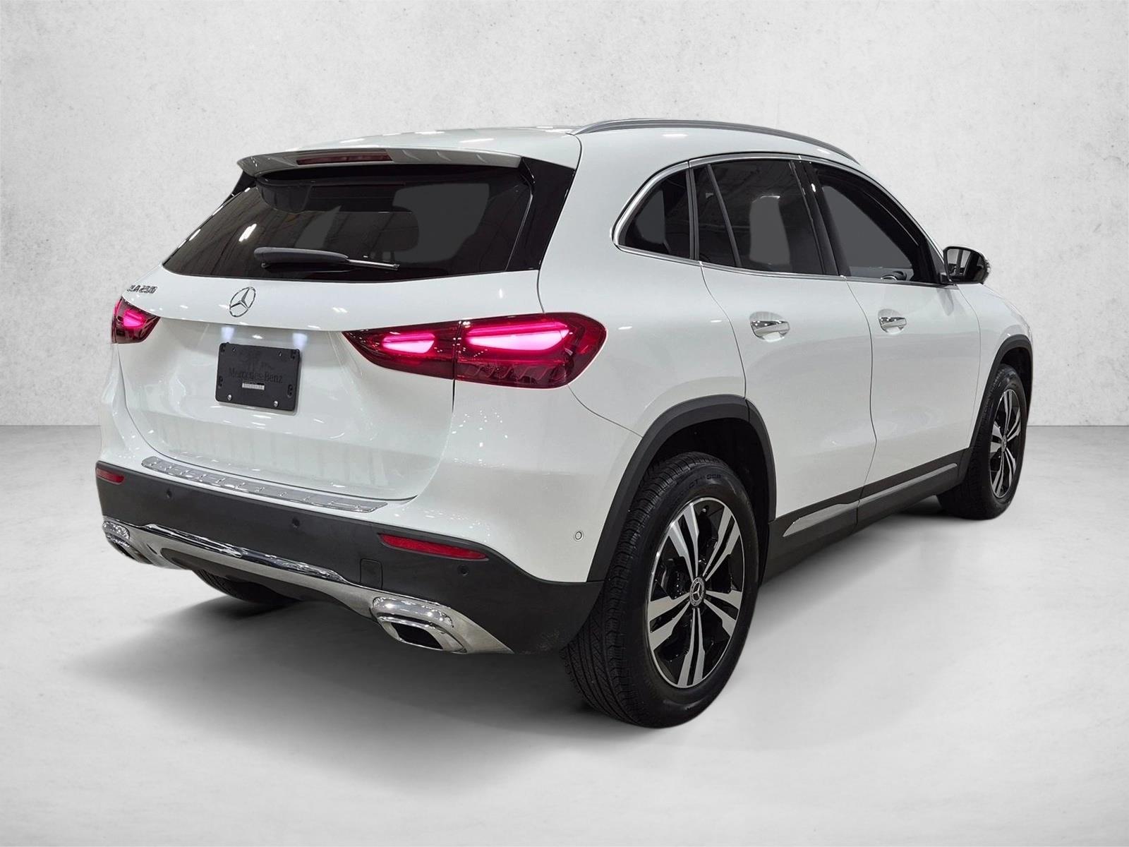 2026 GLA 250, photo 5 of 25