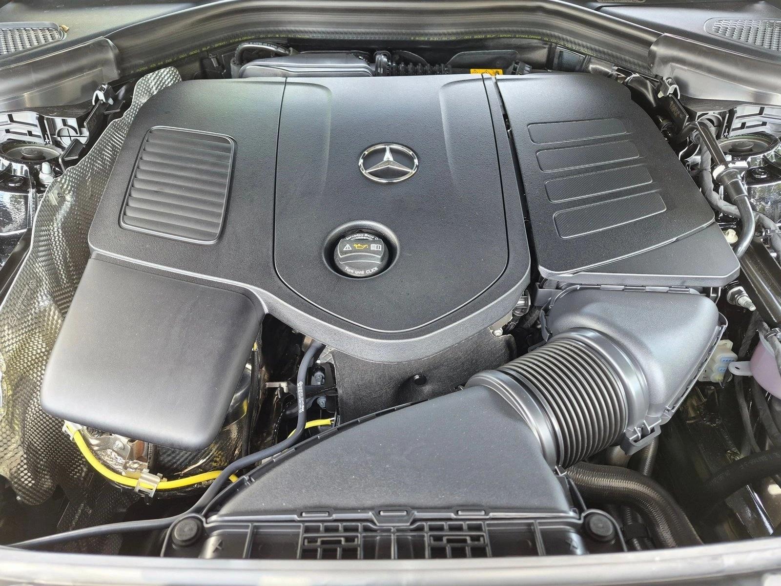2027 GLC 300, photo 16 of 17