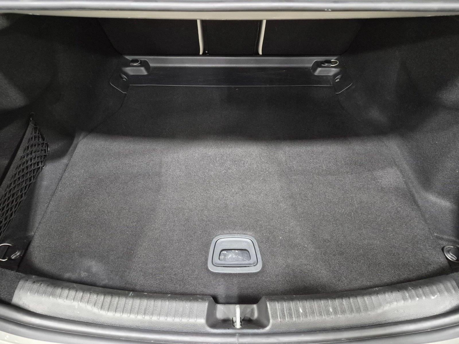 2022 C 300, photo 6 of 25