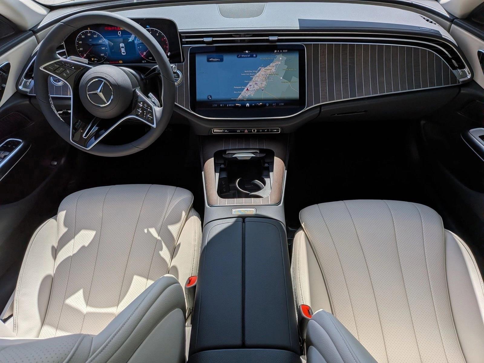 2026 E 450 4MATIC, photo 14 of 17