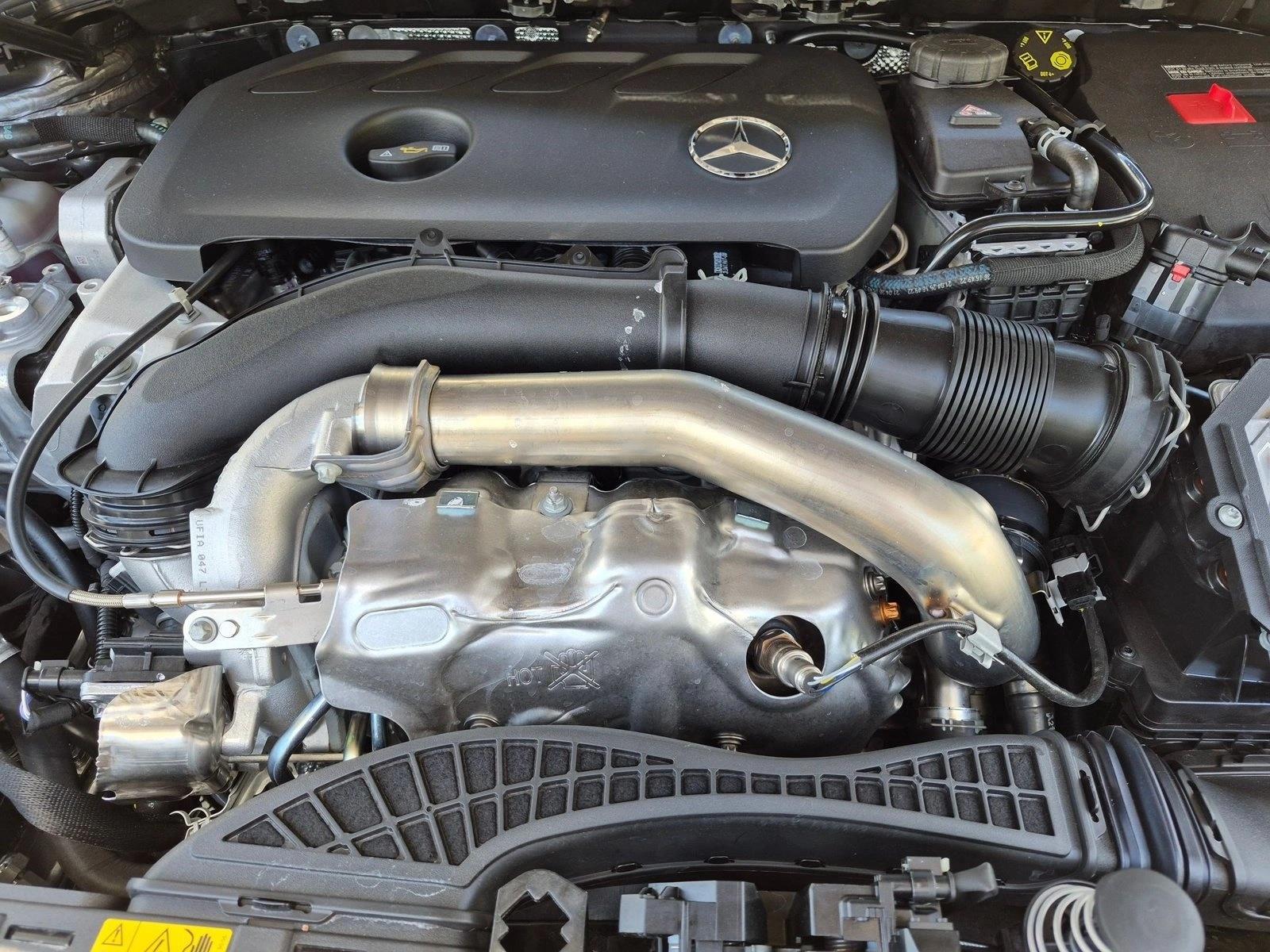 2026 GLA 250, photo 16 of 17