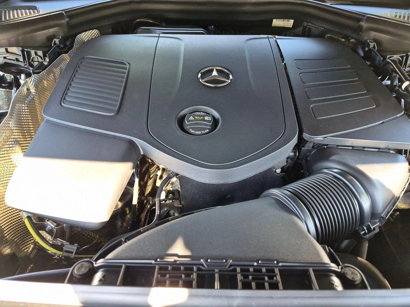 2027 GLC 300, photo 16 of 17