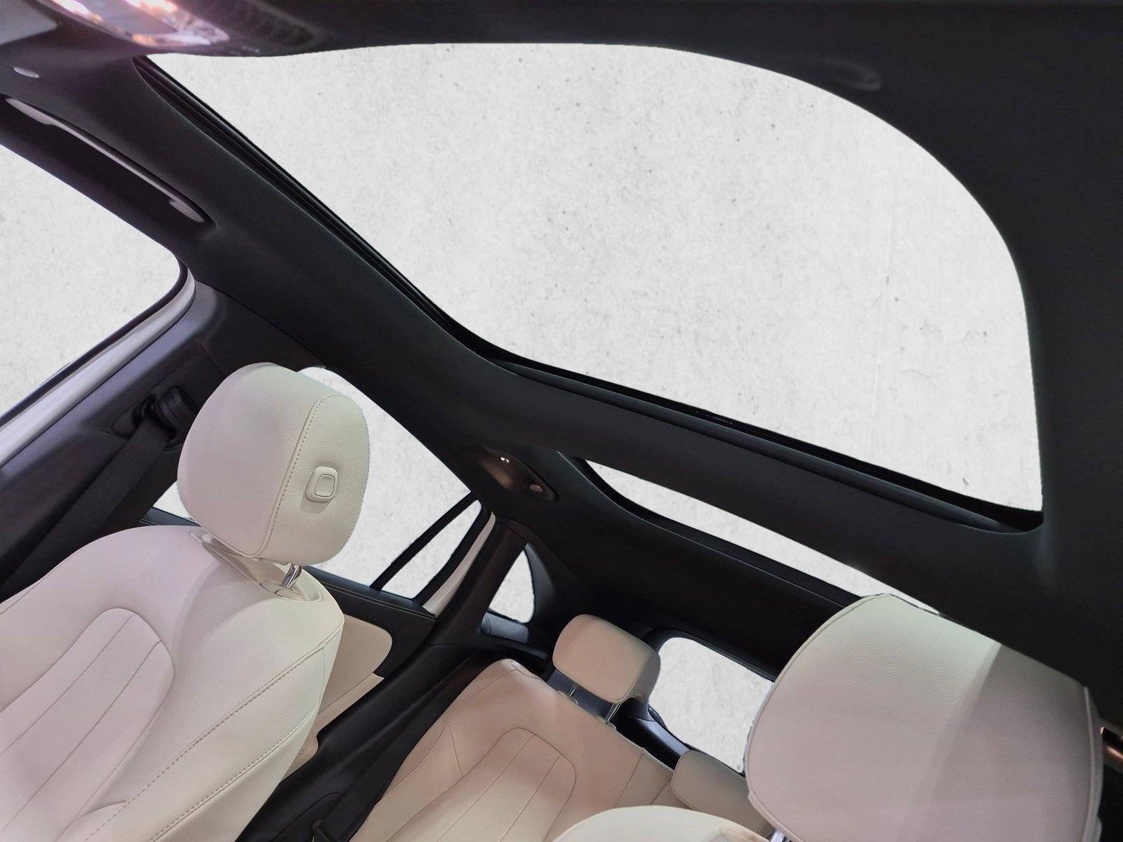2026 GLA 250, photo 15 of 25