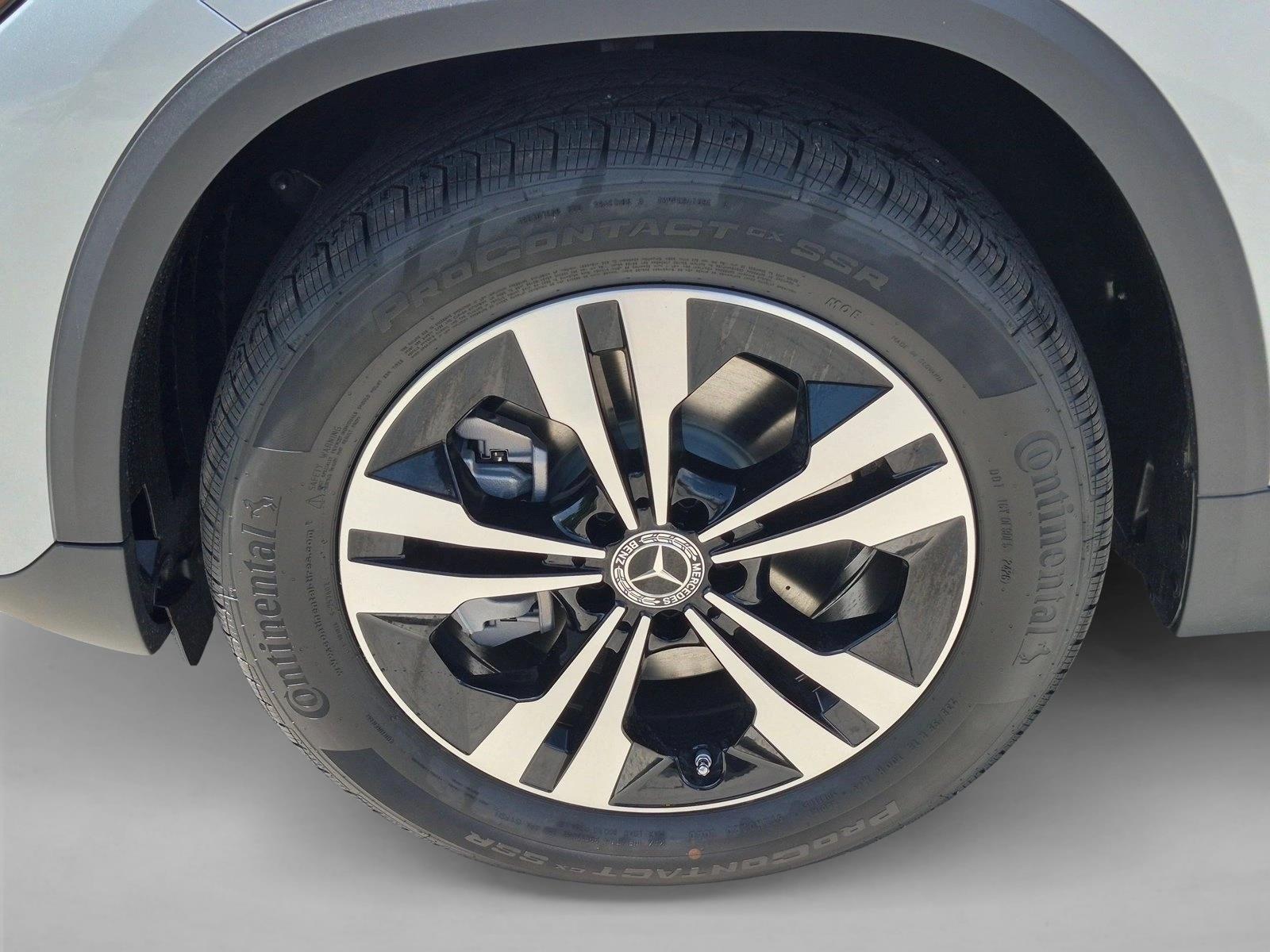 2026 GLA 250, photo 9 of 17