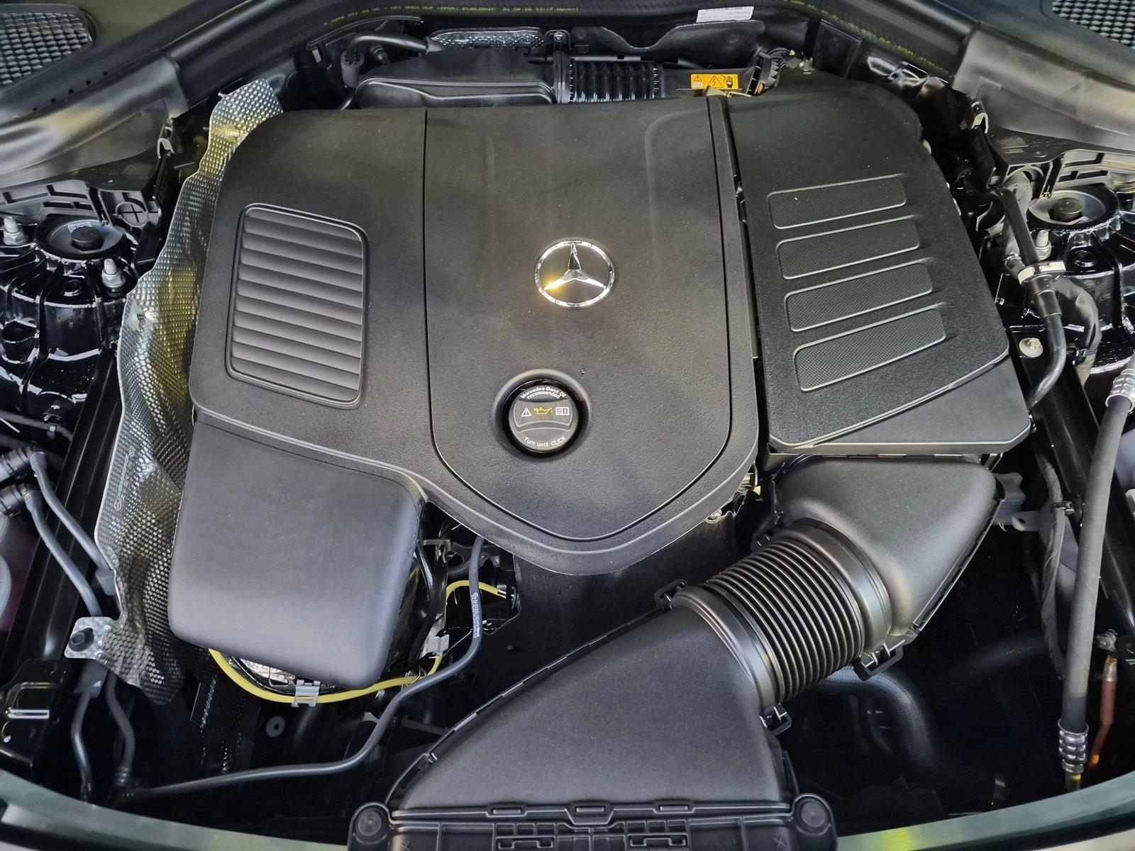 2026 GLC 300 4MATIC, photo 16 of 17