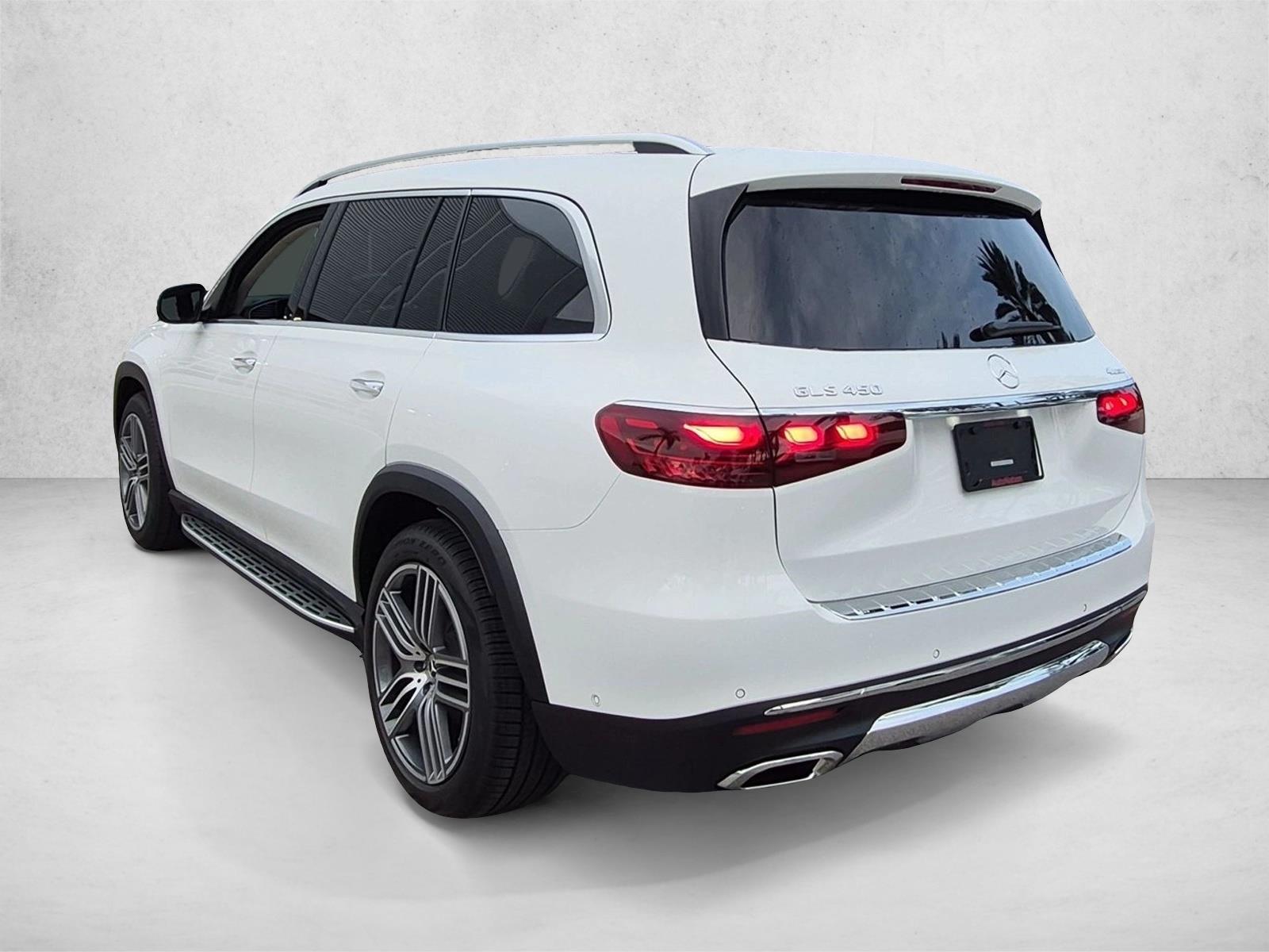 2026 GLS 450 4MATIC, photo 8 of 16