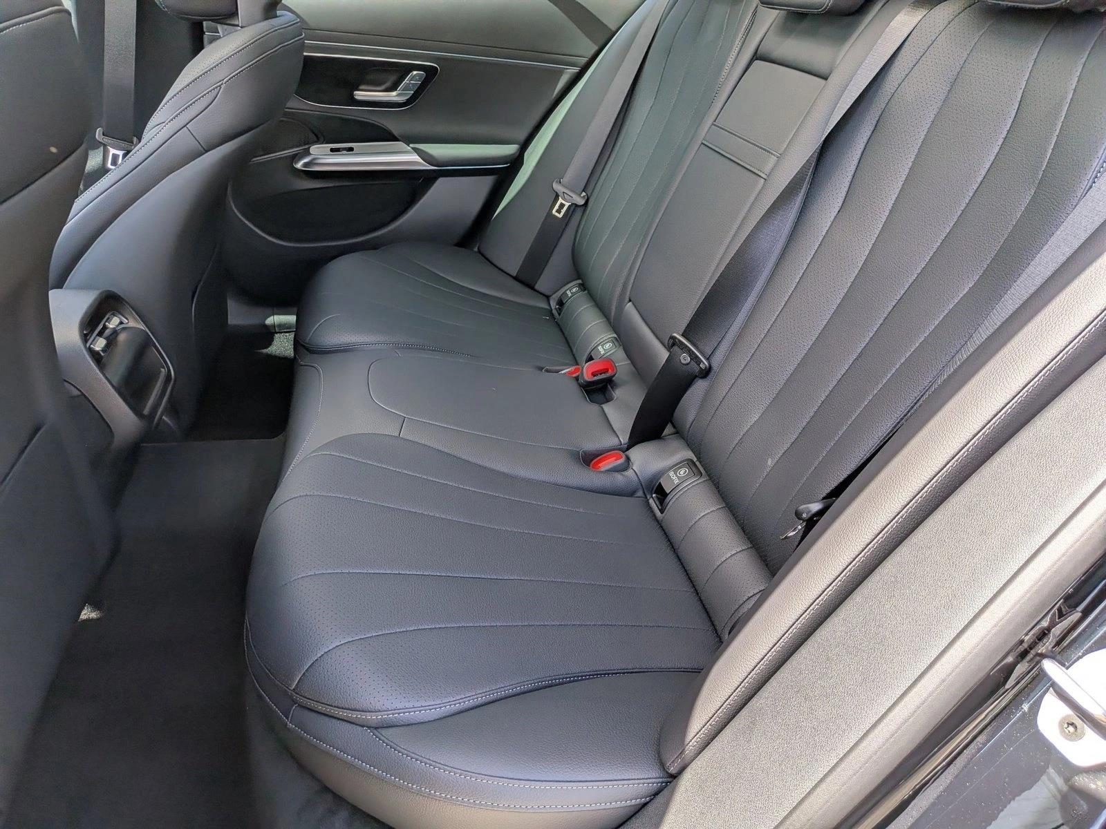 2026 E 350, photo 15 of 17