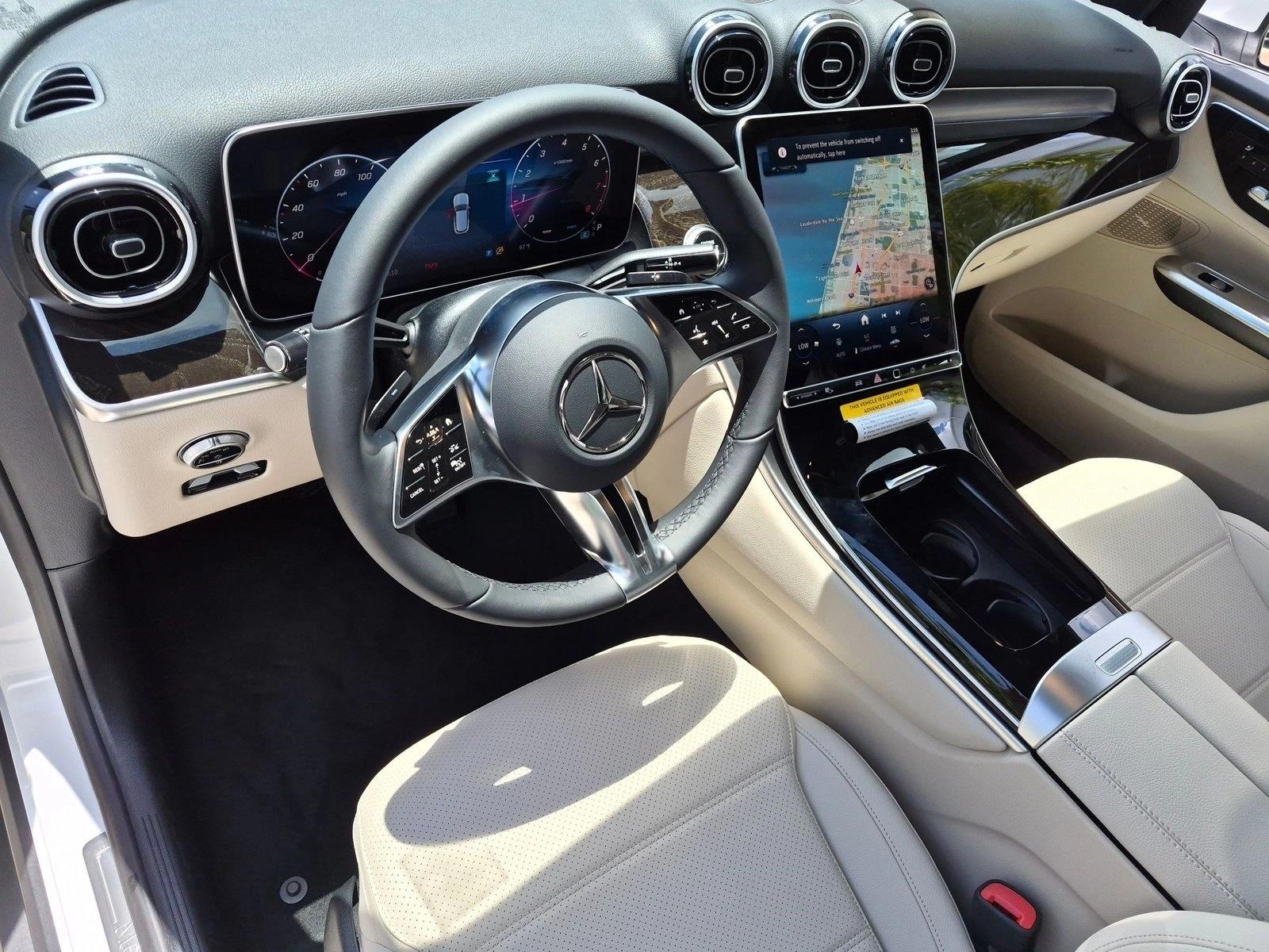 2027 GLC 300, photo 3 of 17