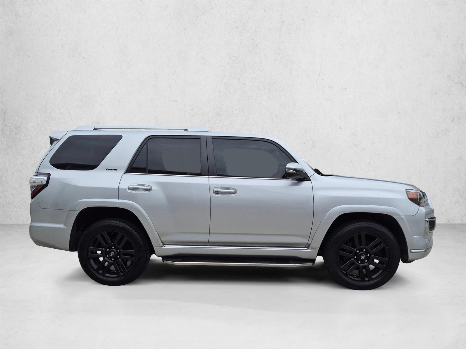 2018 Toyota 4Runner, photo 4 of 26