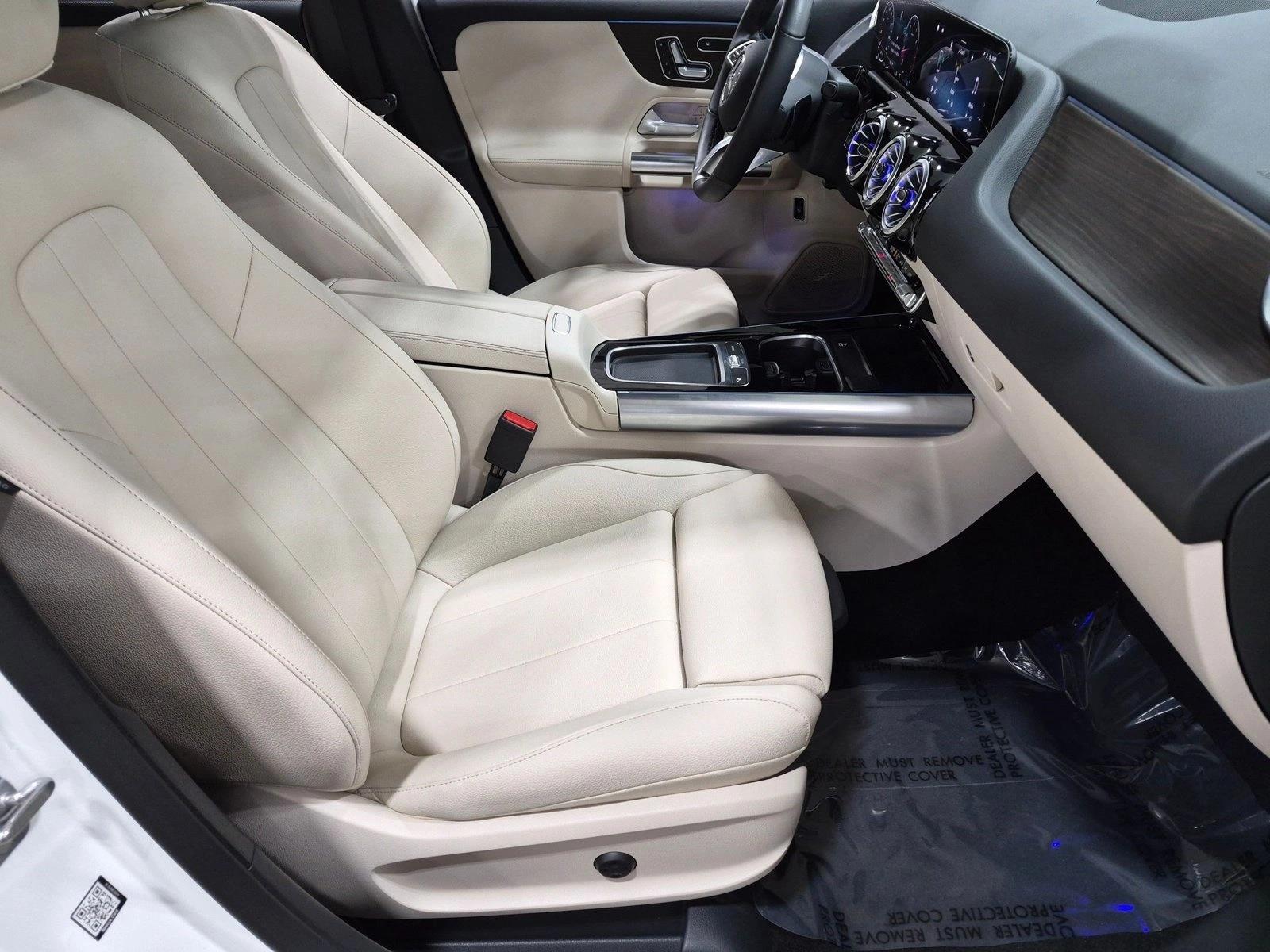 2026 GLA 250, photo 21 of 25