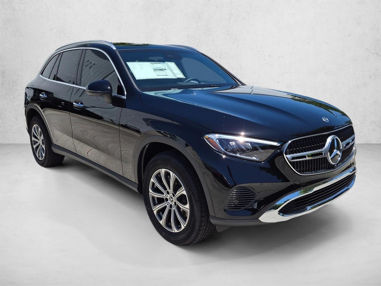 2026 GLC 300 4MATIC, photo 5 of 16