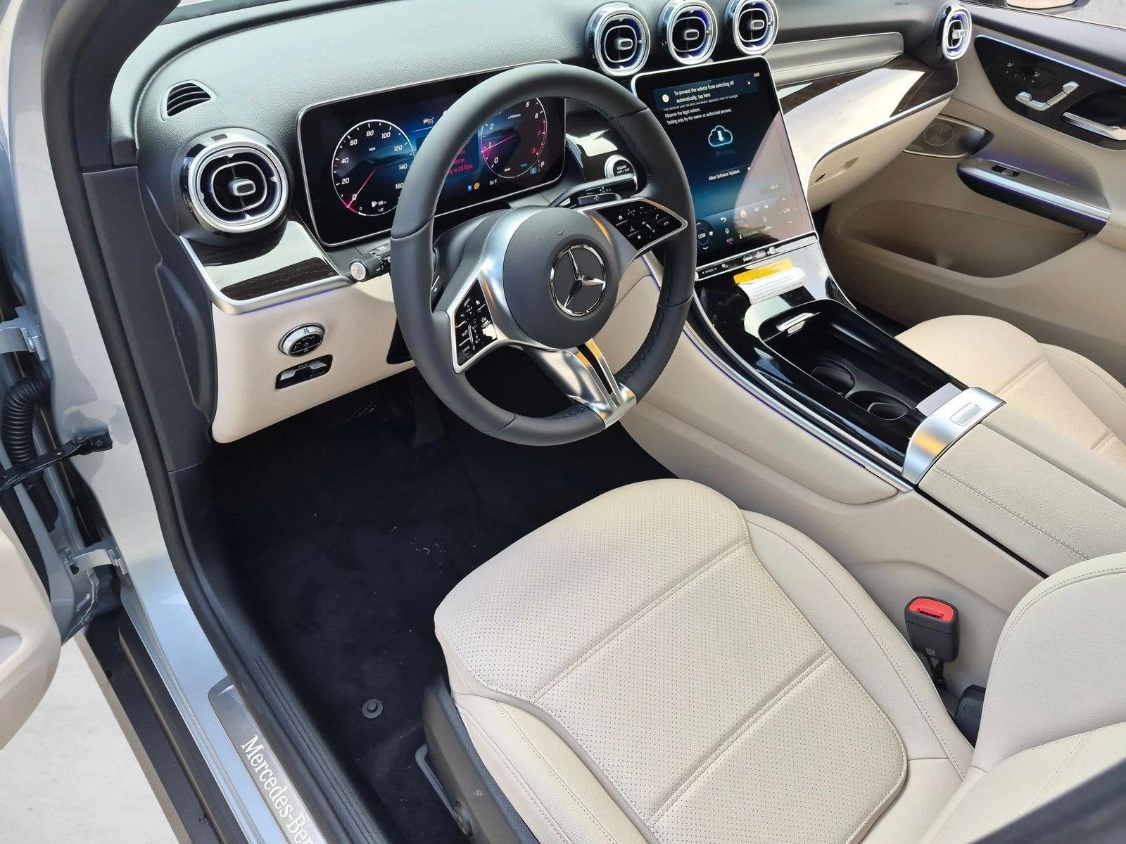 2027 GLC 300, photo 3 of 16