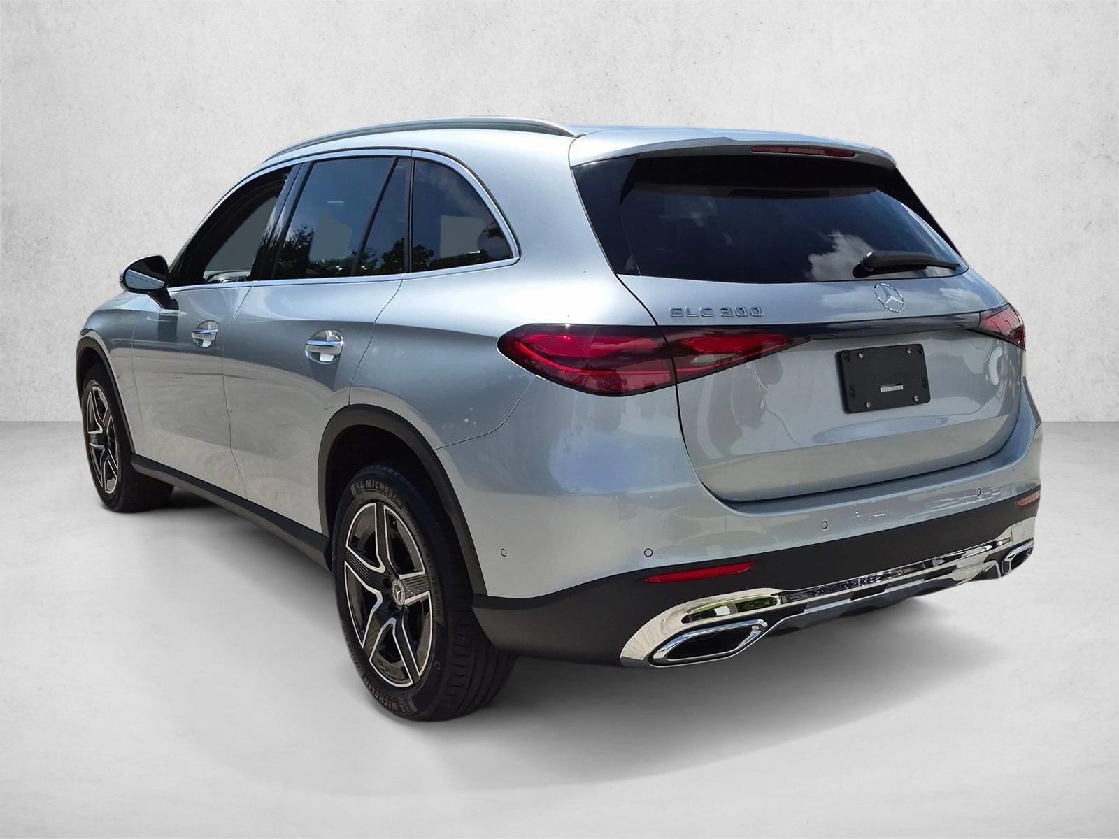 2027 GLC 300, photo 8 of 17