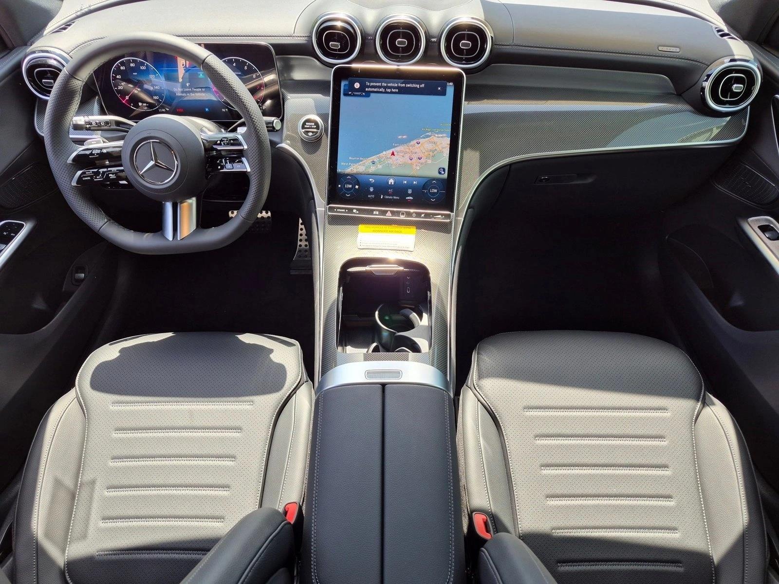 2027 GLC 300, photo 14 of 17