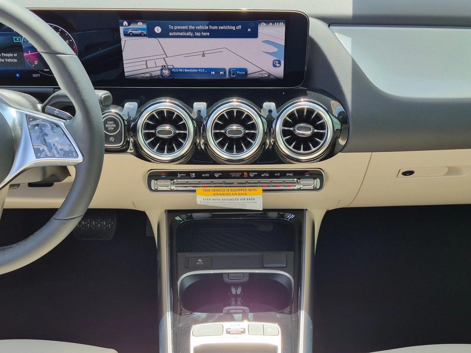2026 GLA 250, photo 11 of 17