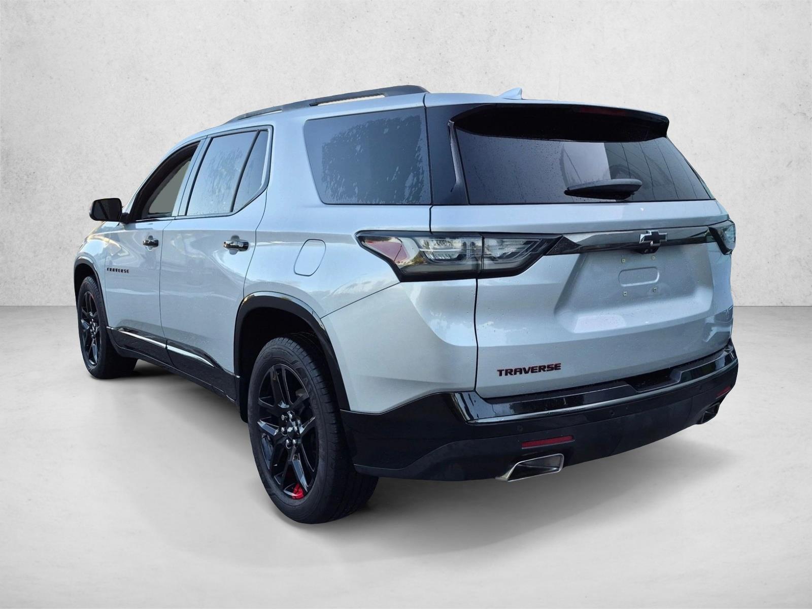 2021 Chevrolet Traverse Premier, photo 7 of 26