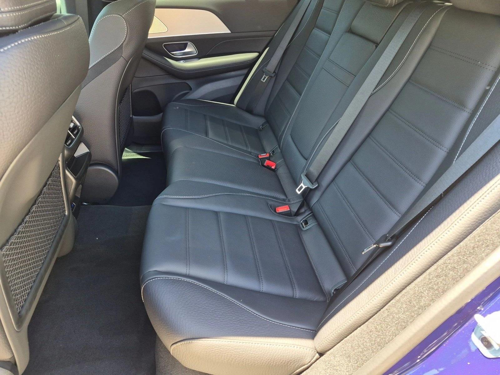 2026 GLE 450 4MATIC Coupe, photo 15 of 17