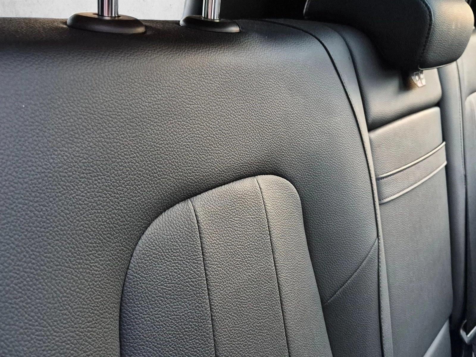 2023 EQB 300 4MATIC, photo 18 of 23
