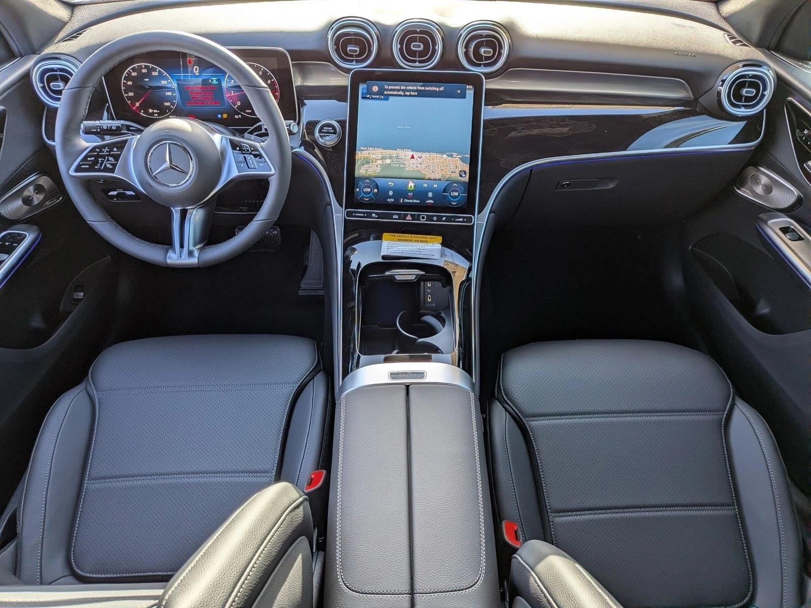 2026 GLC 300, photo 14 of 17
