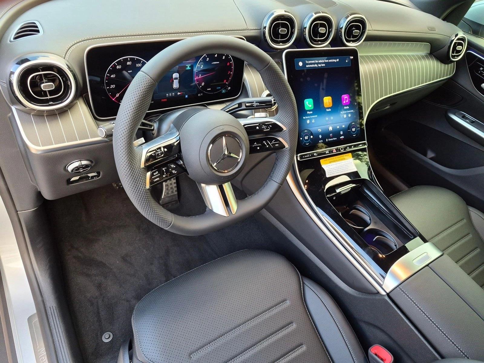 2026 GLC 300 4MATIC, photo 3 of 16