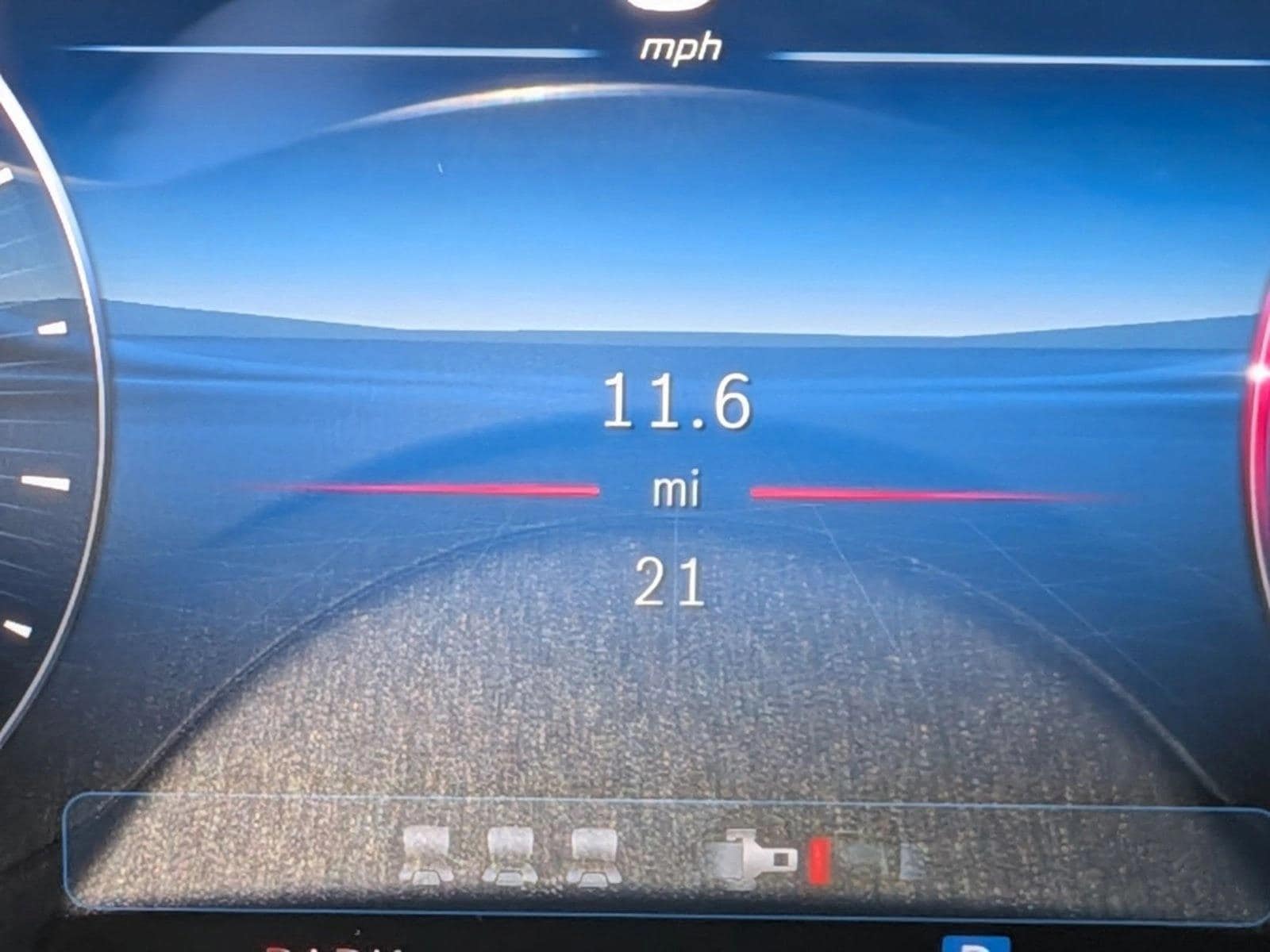 2026 GLC 300, photo 10 of 17