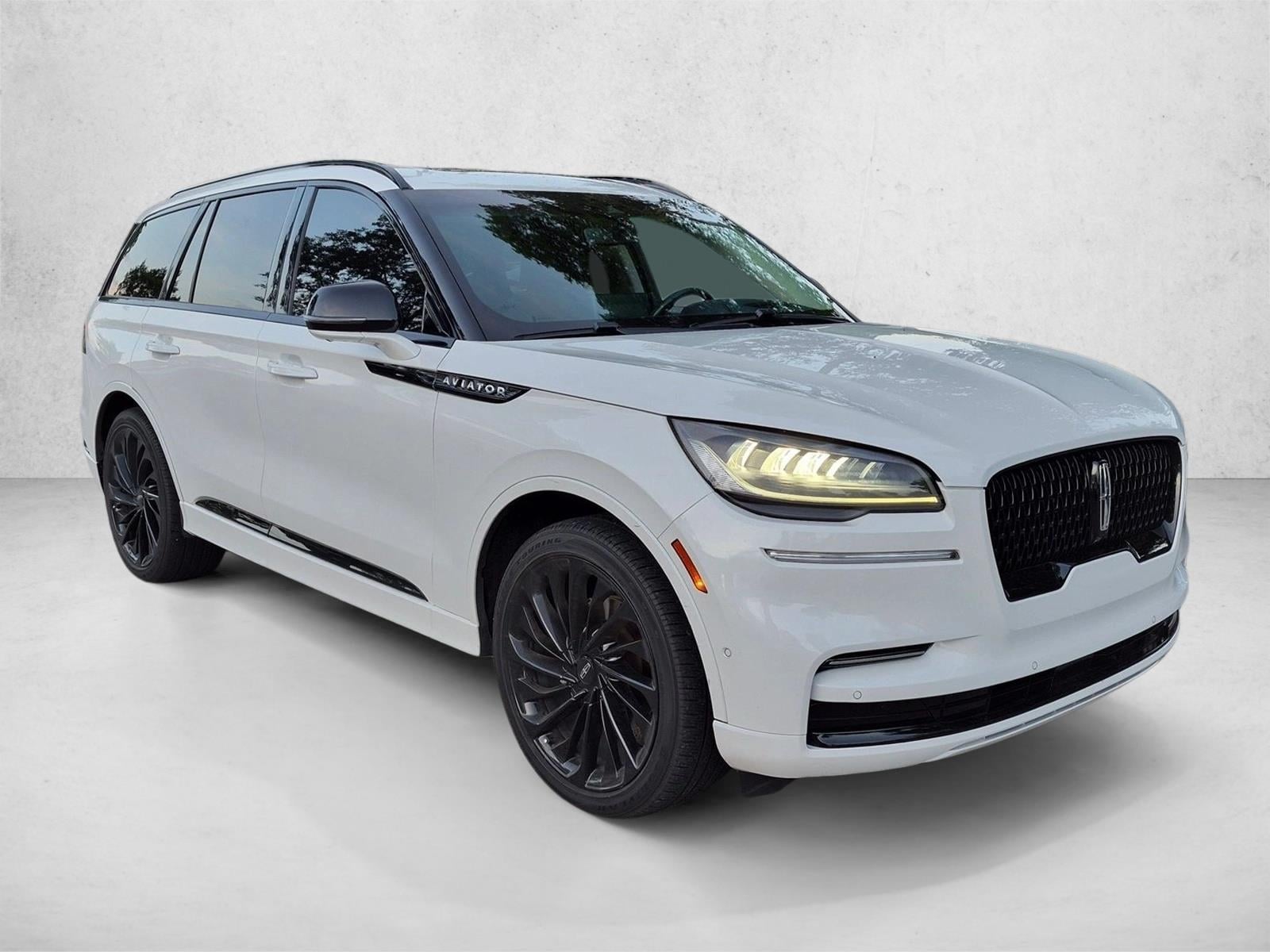 2023 Lincoln Aviator Reserve, photo 3 of 24