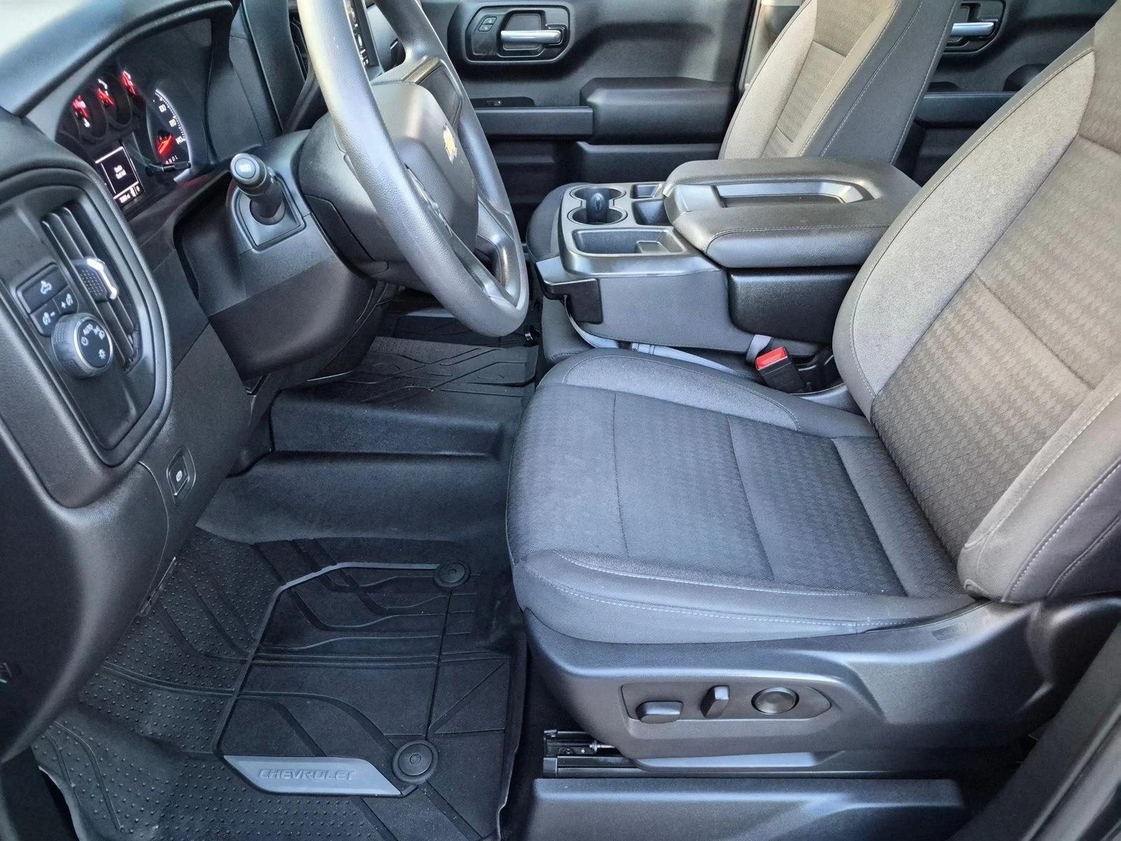 2023 Chevrolet Silverado Custom, photo 15 of 24