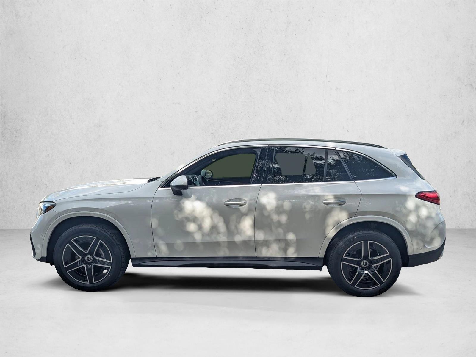 2026 GLC 300 4MATIC, photo 5 of 16