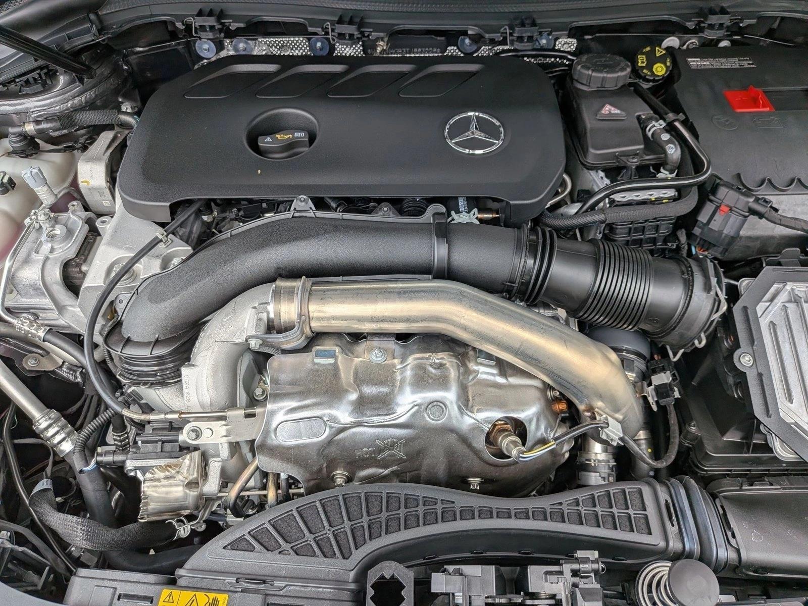 2026 GLA 250, photo 15 of 16