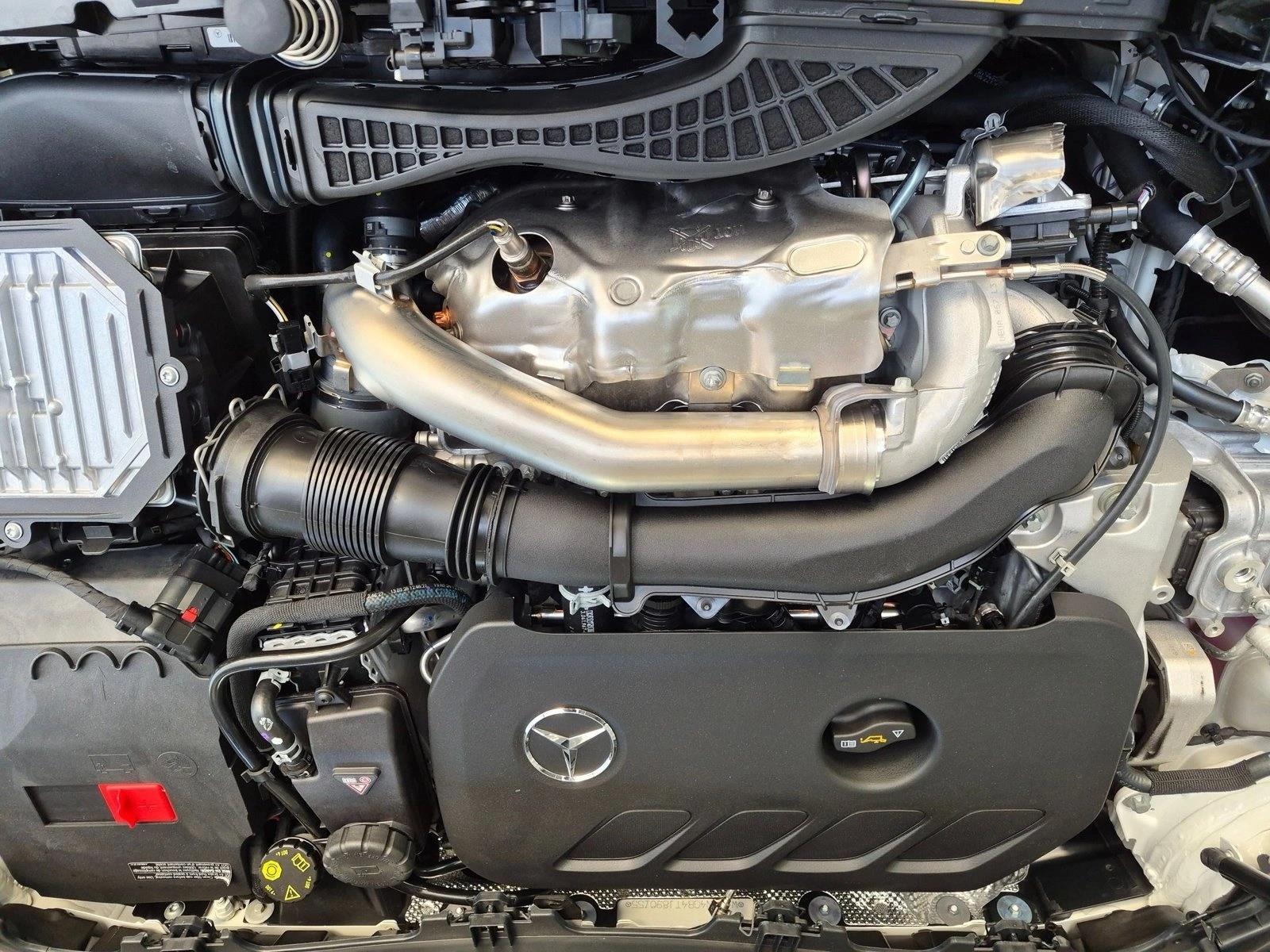 2026 GLA 250, photo 16 of 17