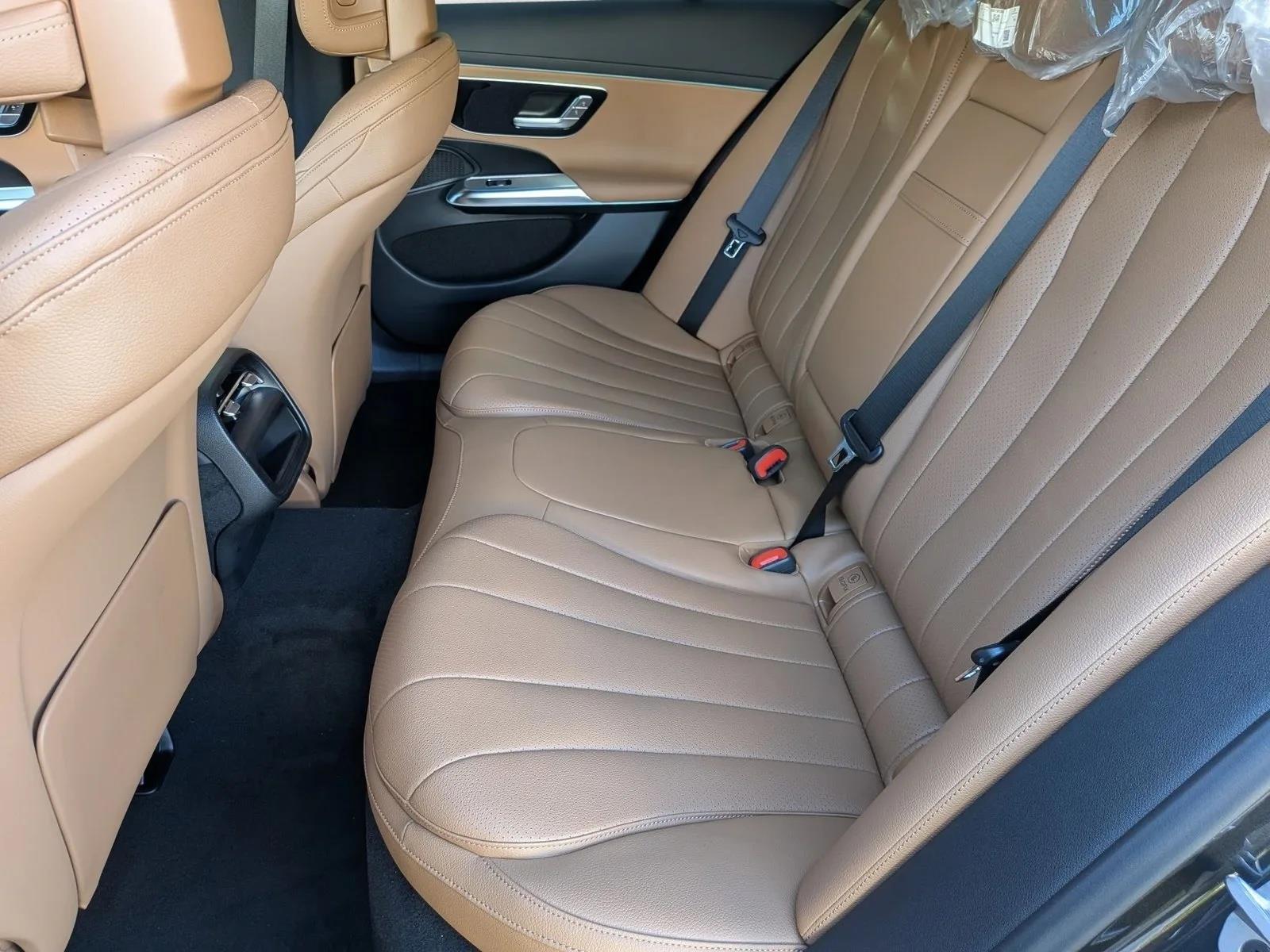 2026 E 350, photo 15 of 17