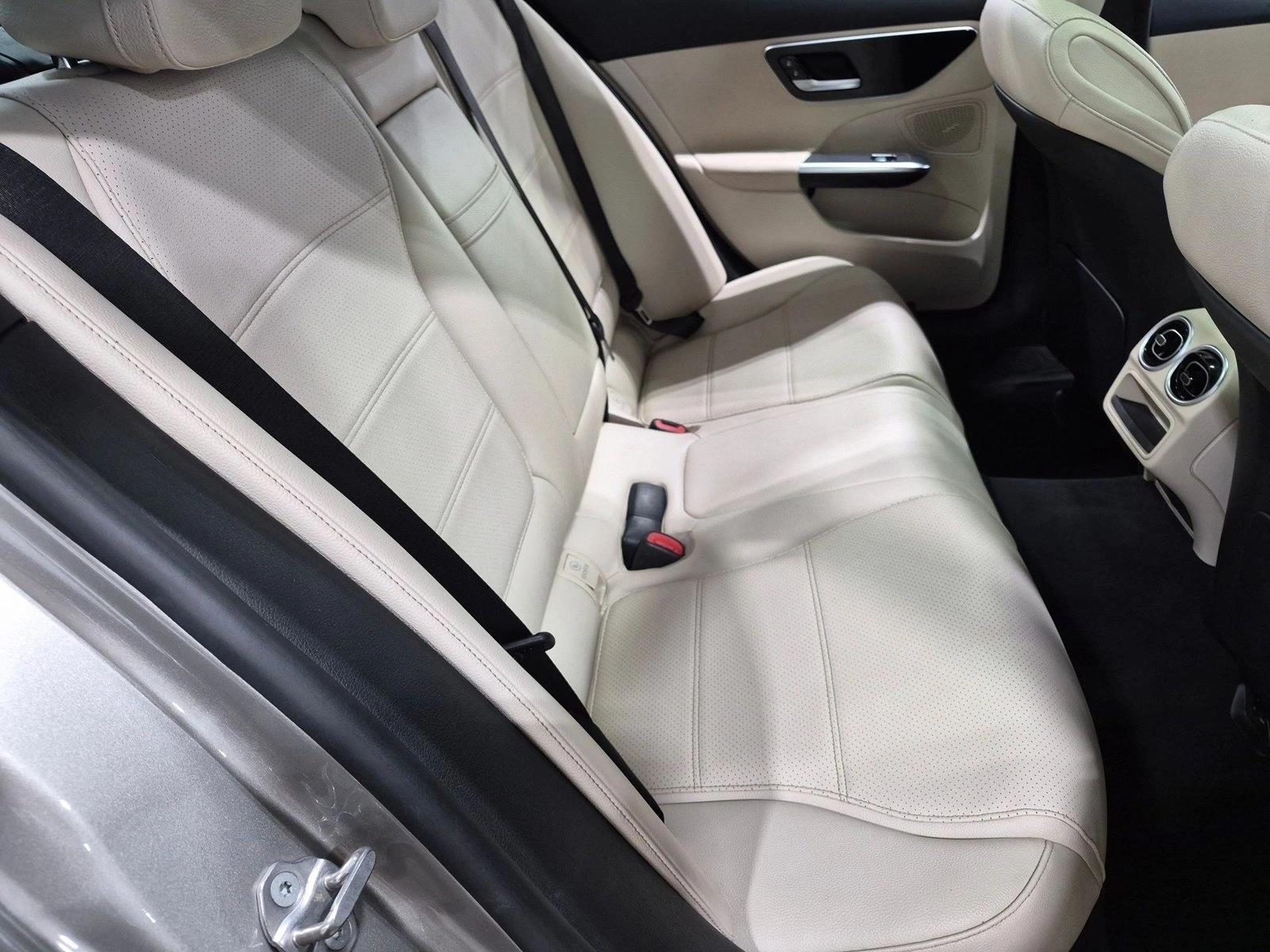 2022 C 300, photo 20 of 25