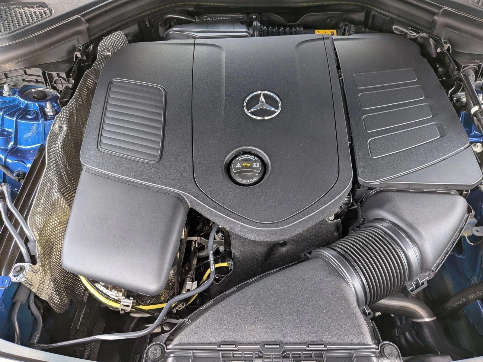 2026 GLC 300 4MATIC, photo 15 of 16