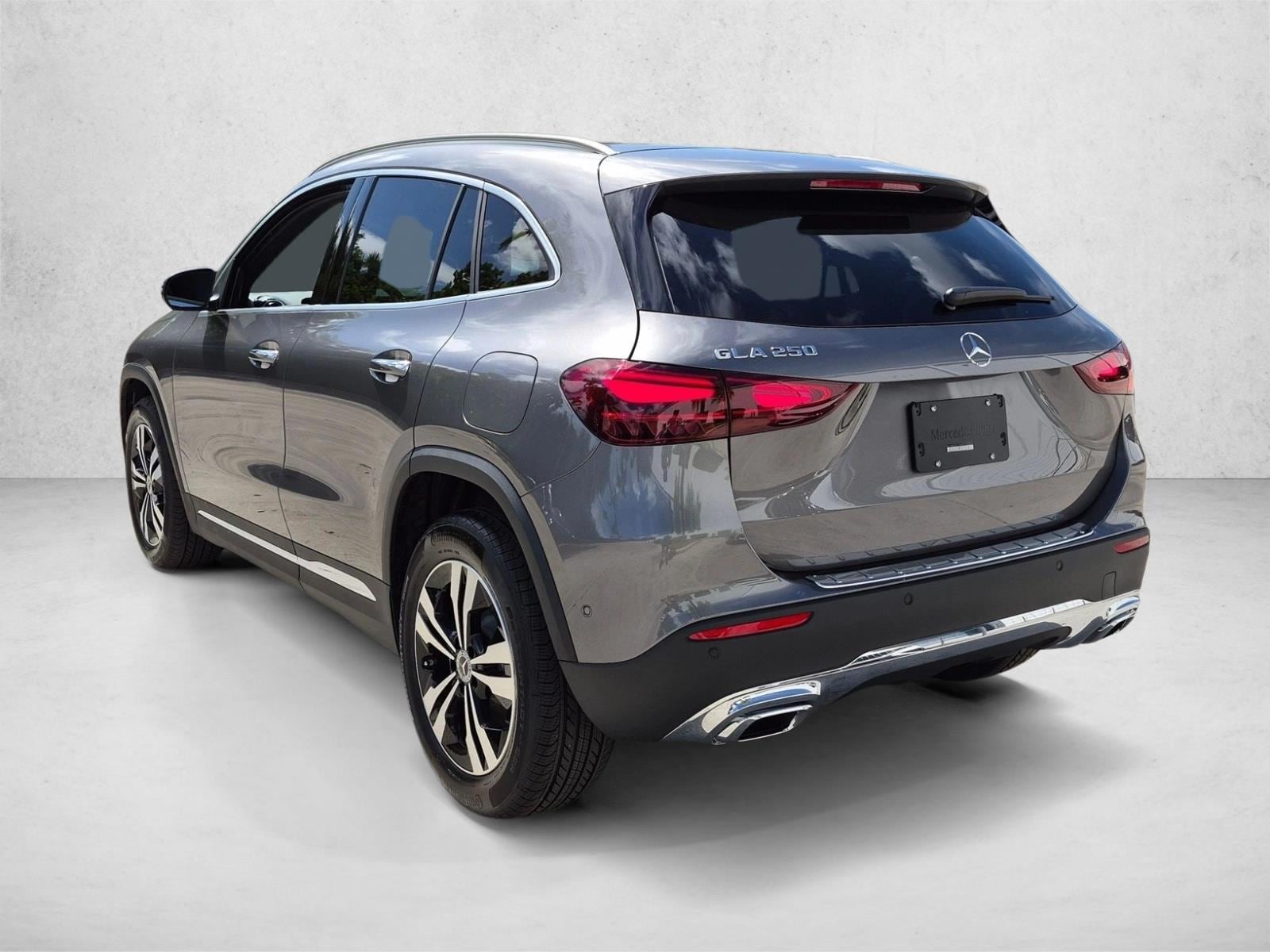 2026 GLA 250, photo 8 of 16