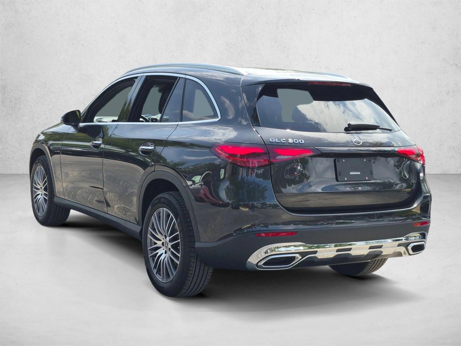 2027 GLC 300, photo 8 of 16