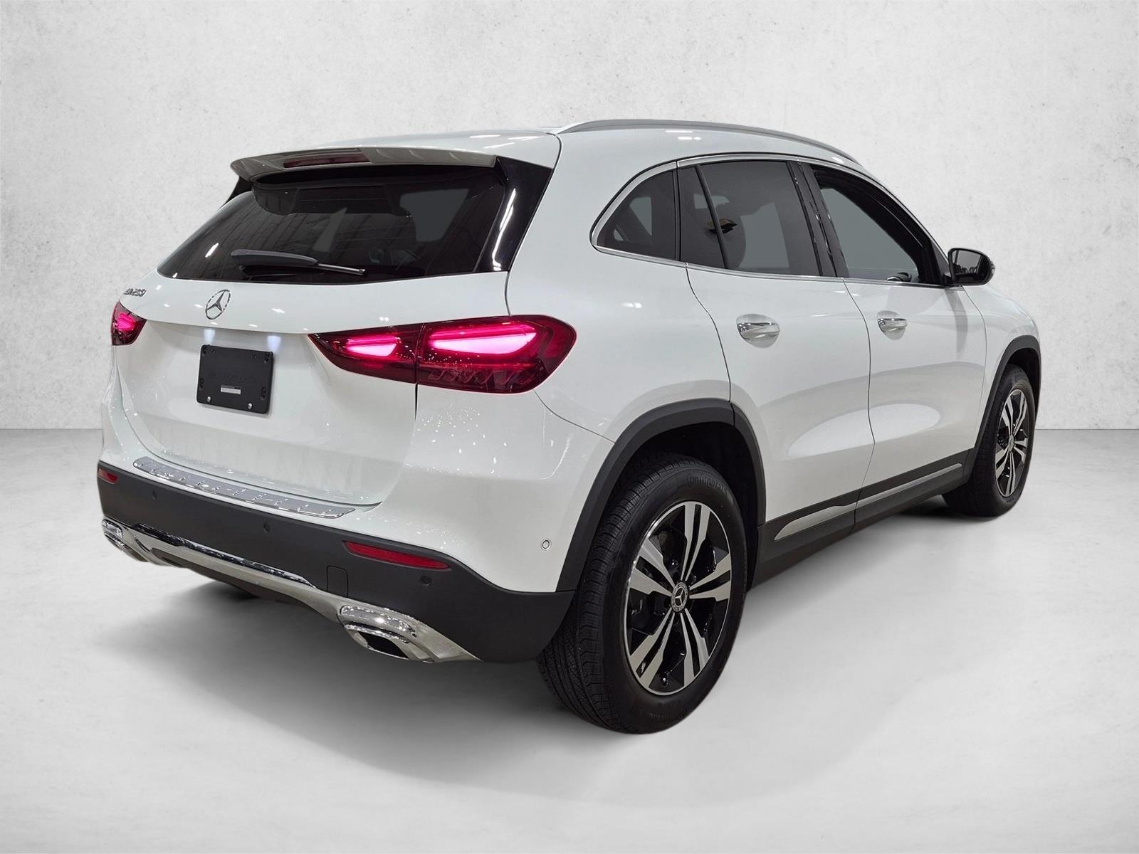 2026 GLA 250, photo 5 of 25
