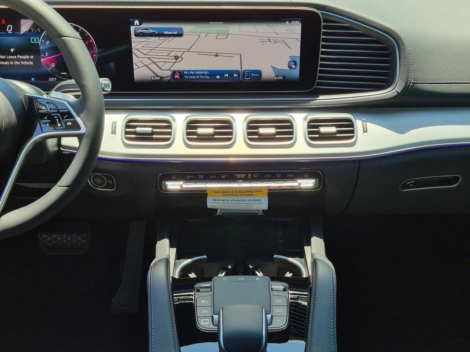 2026 GLE 450 4MATIC Coupe, photo 11 of 17
