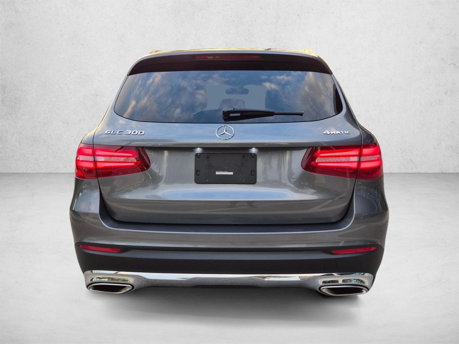 2019 GLC 300 4MATIC, photo 7 of 25