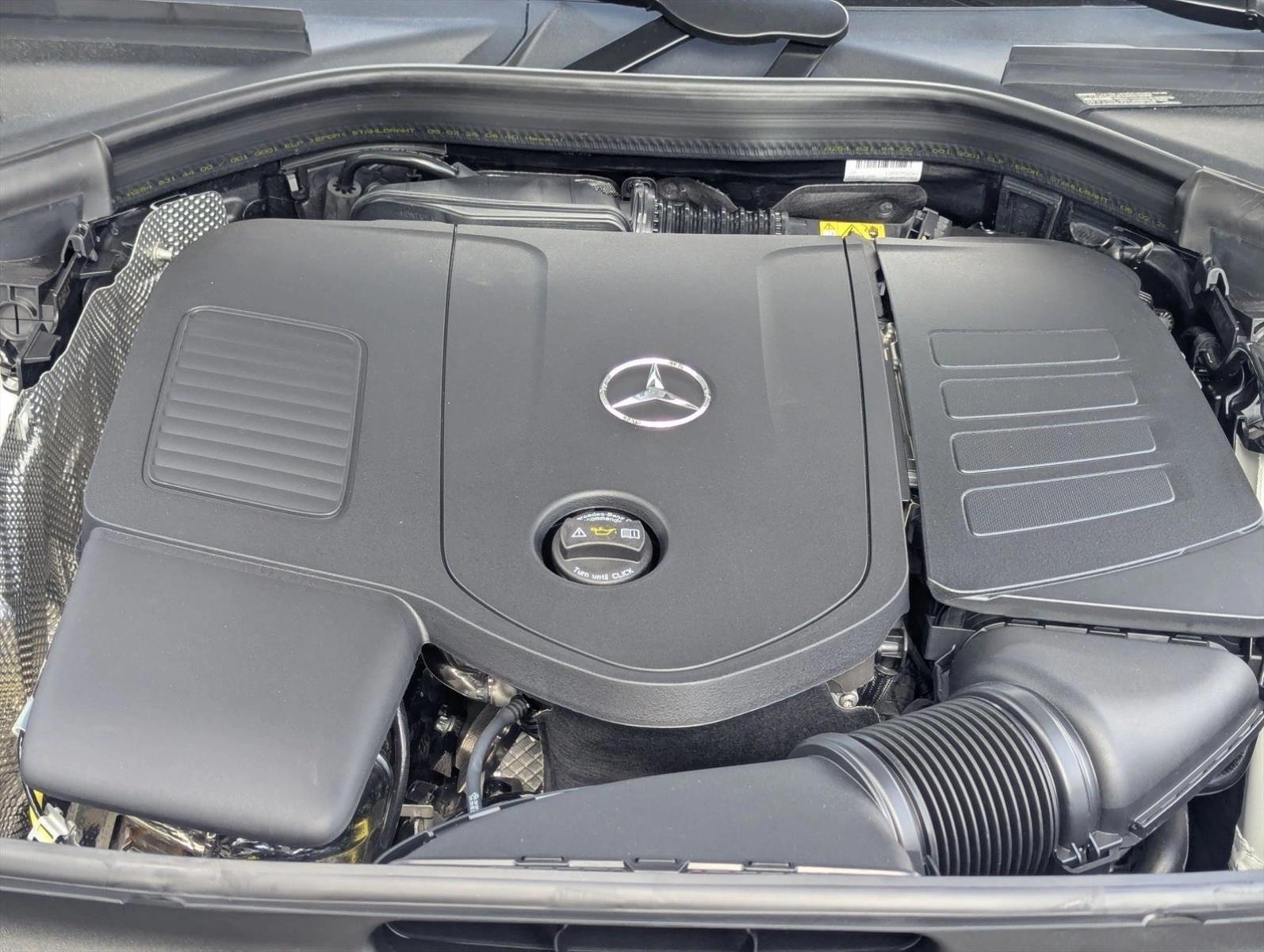 2026 GLC 300, photo 15 of 16