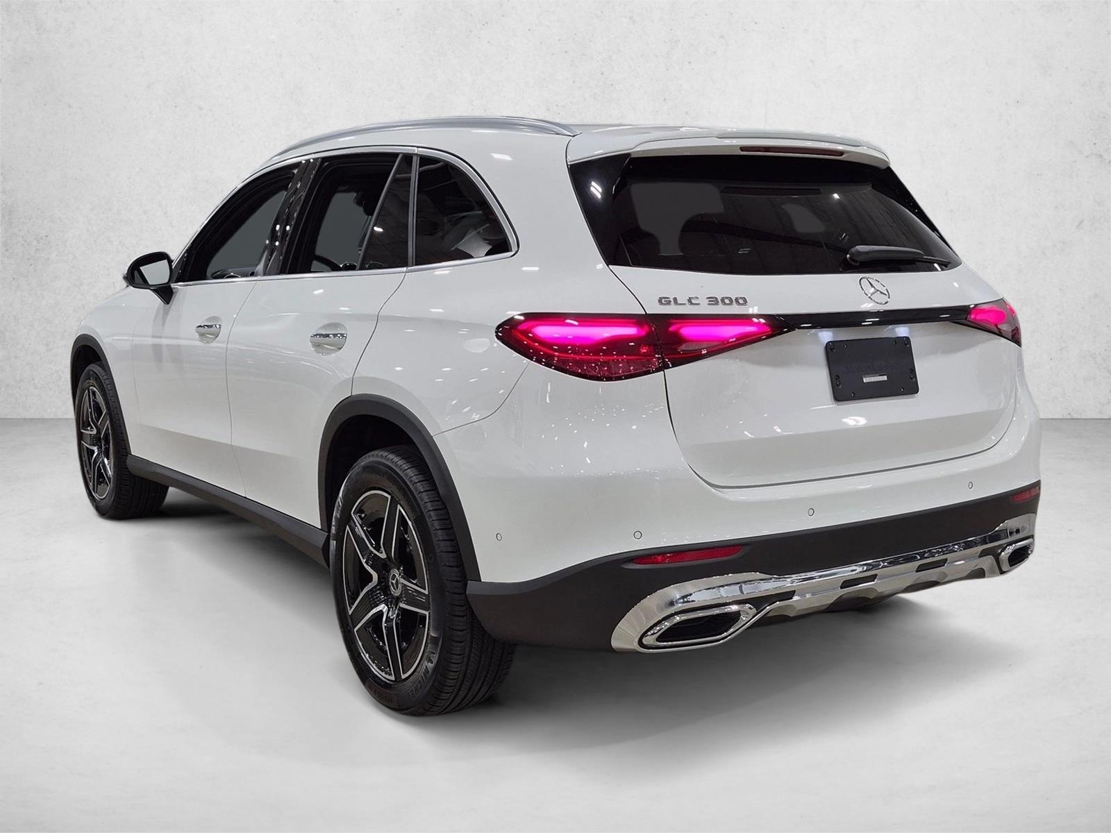 2026 GLC 300, photo 8 of 25