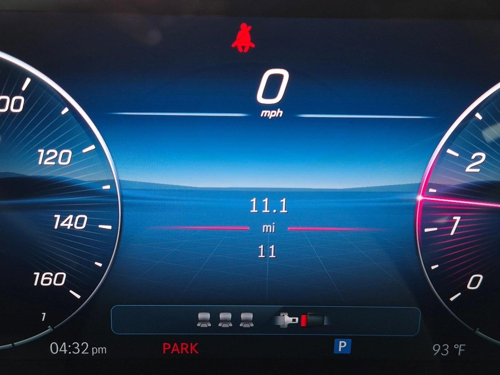 2026 GLC 300, photo 10 of 16