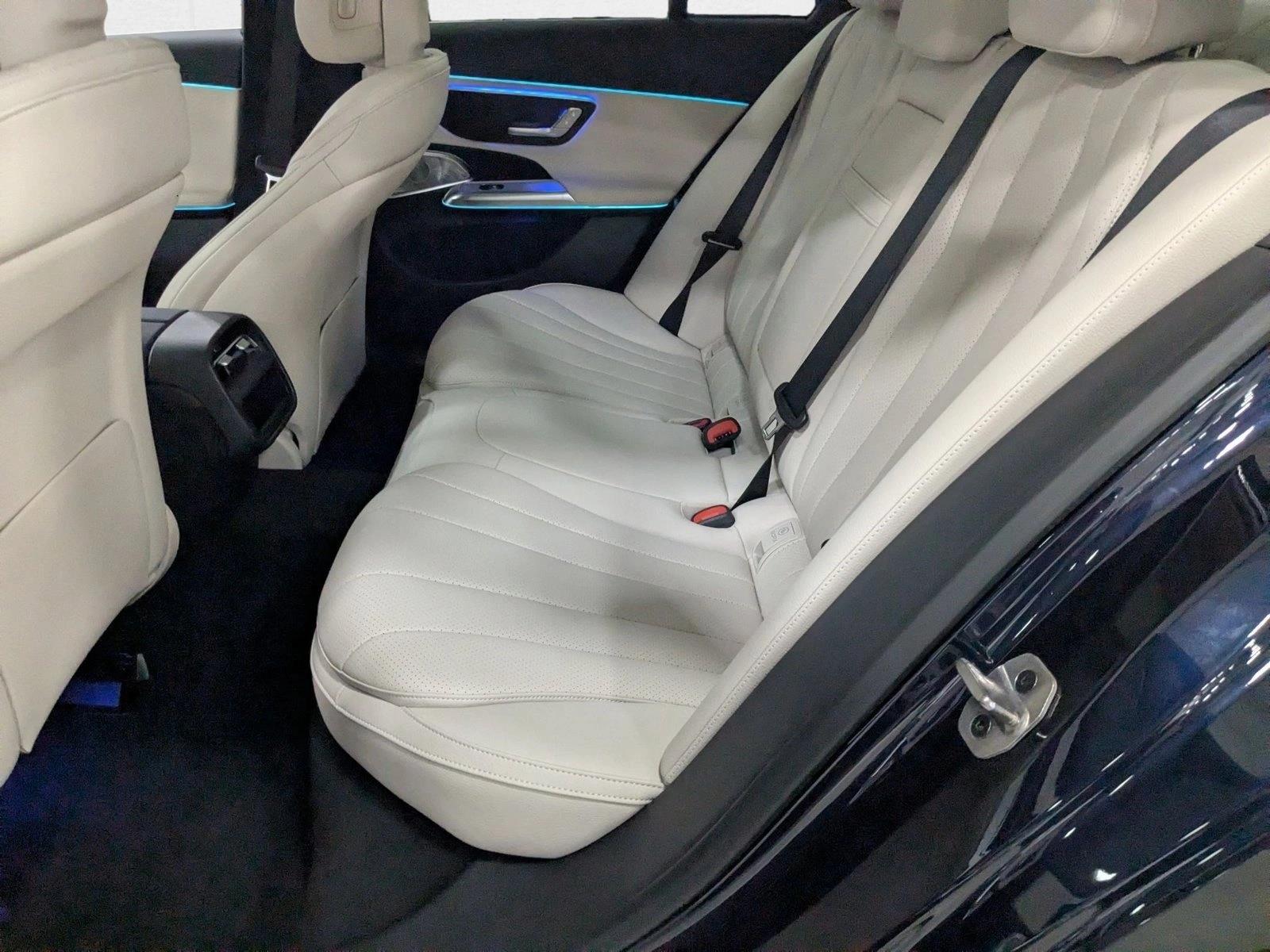 2026 E 350, photo 14 of 16