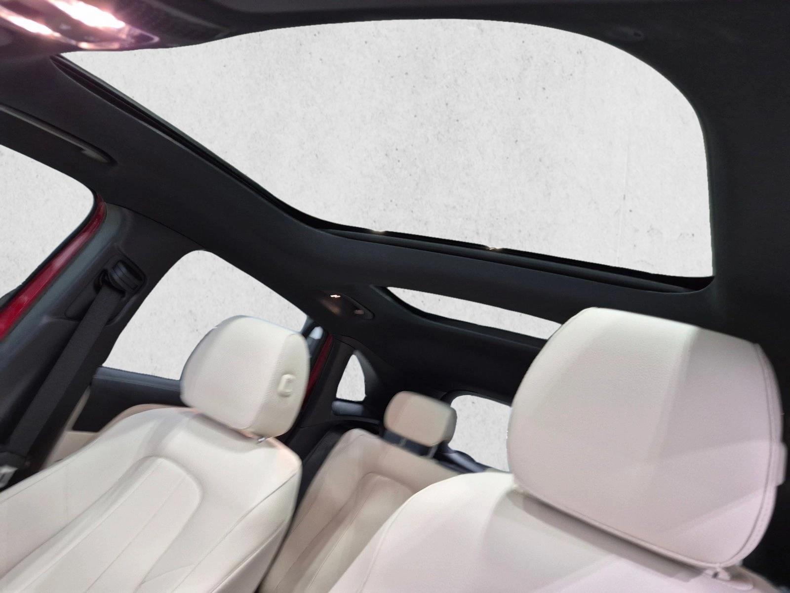 2026 GLA 250, photo 14 of 26