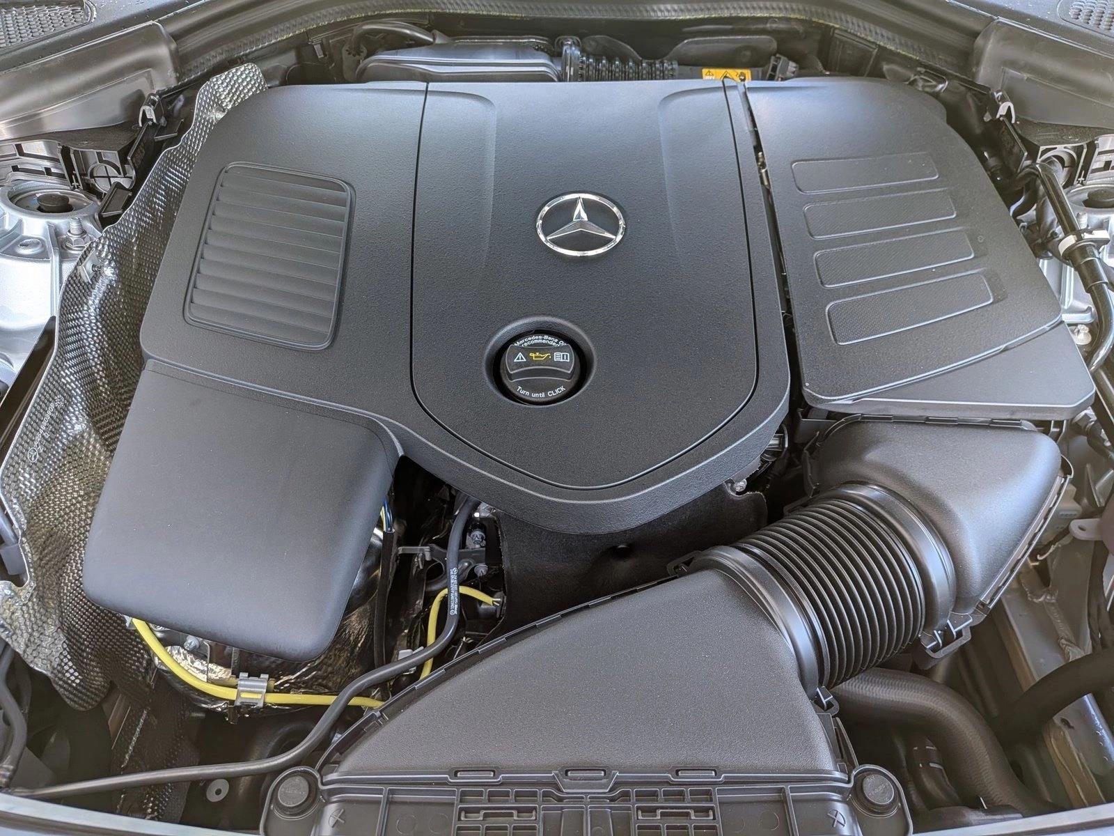 2026 GLC 300, photo 16 of 17