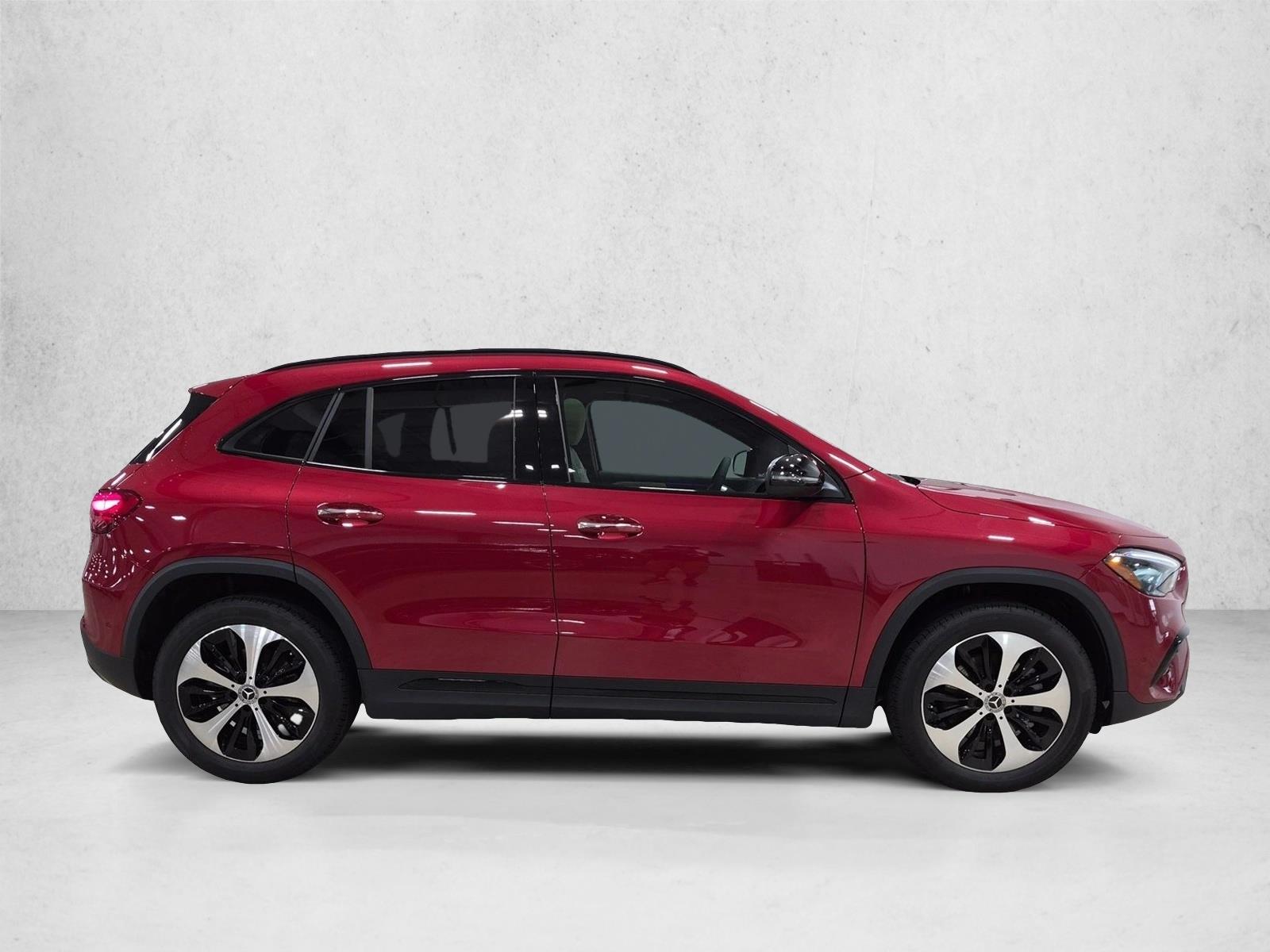 2026 GLA 250, photo 4 of 26