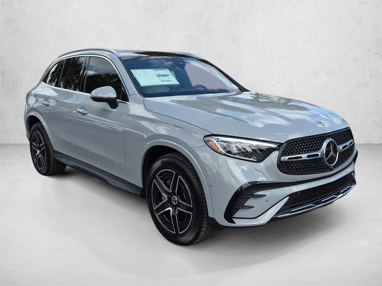 2027 GLC 300 4MATIC, photo 6 of 17