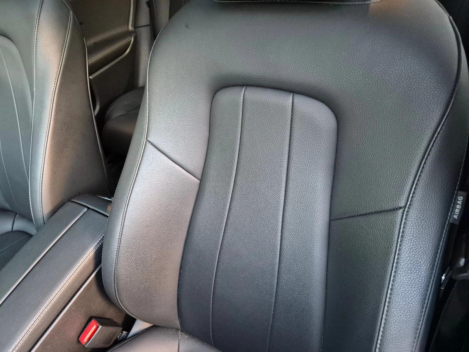 2023 EQB 300 4MATIC, photo 14 of 23