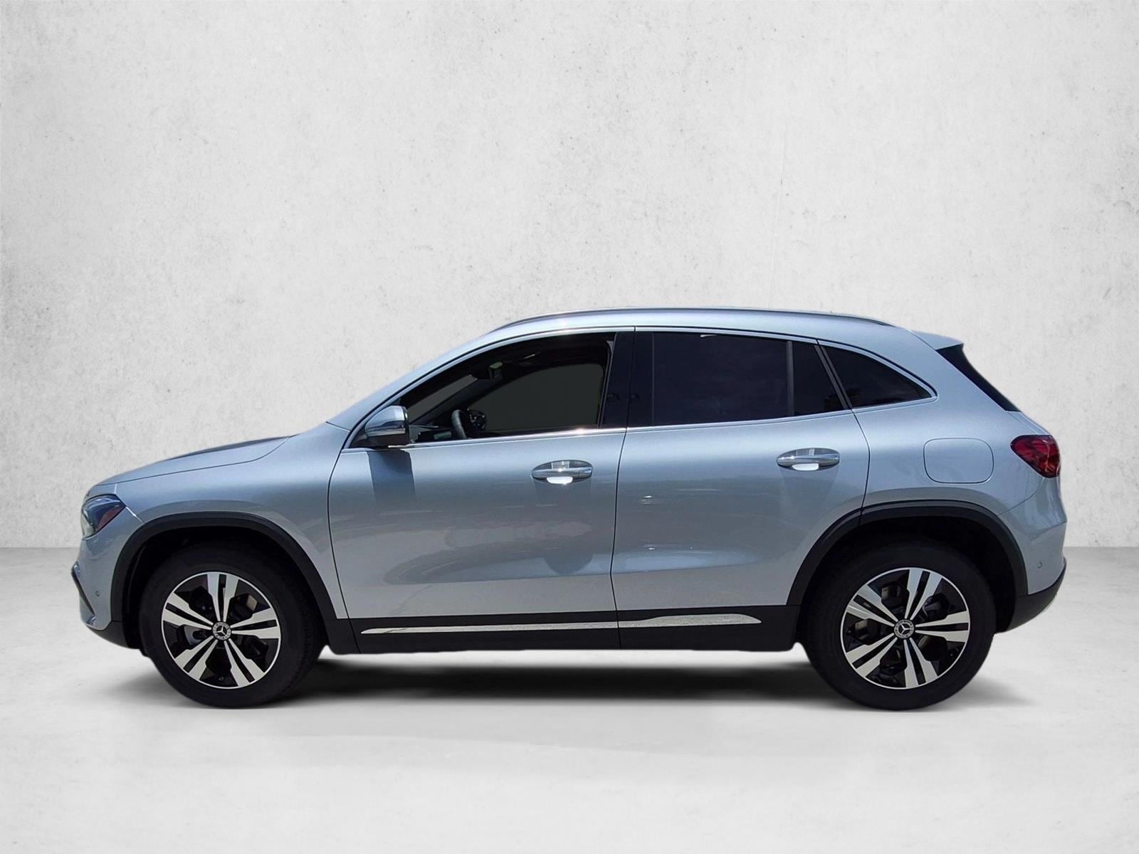 2026 GLA 250, photo 5 of 17