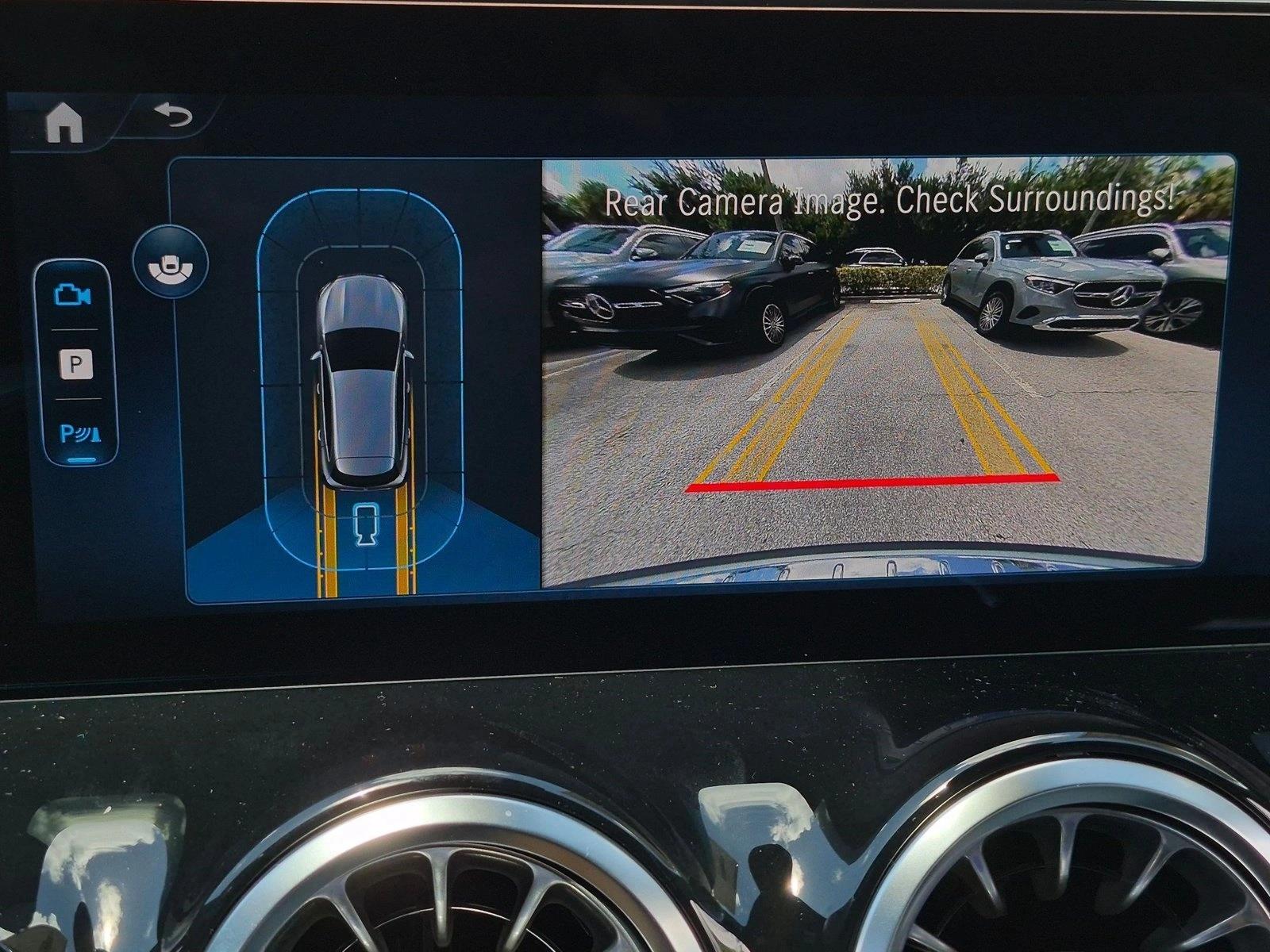 2026 GLA 250, photo 12 of 17