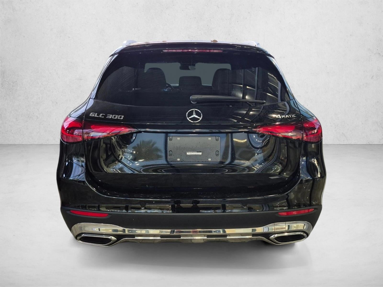 2026 GLC 300 4MATIC, photo 7 of 17